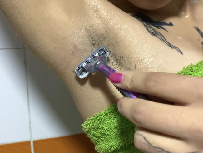 female armpit hair removal