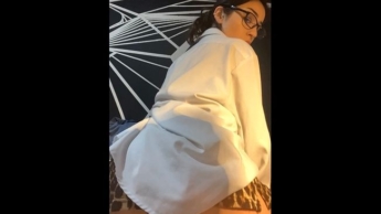 Butt movement