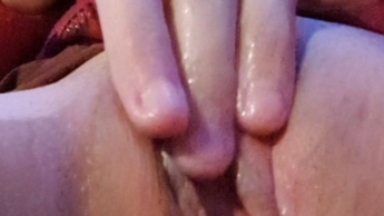 I finger my teen pussy