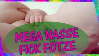 Mega Wet Fuck Pussy::My horny pussy is so wet